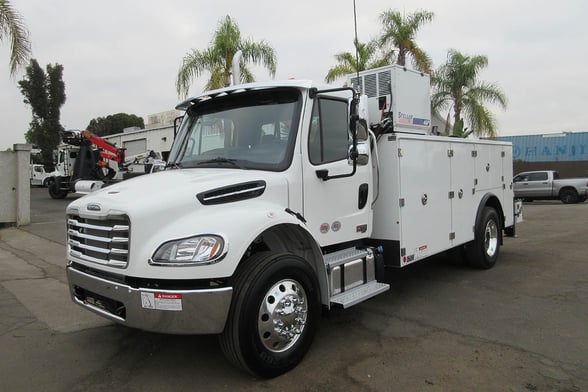 New Stellar 12630 TMAX 2-14 service body on New Freightliner M2 106