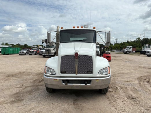 Used 2019 Kenworth T370