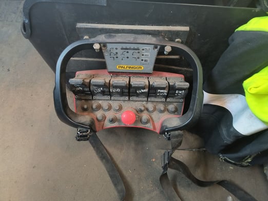 Used 2014 Palfinger PW 360 on Used 2014 Western Star 4700