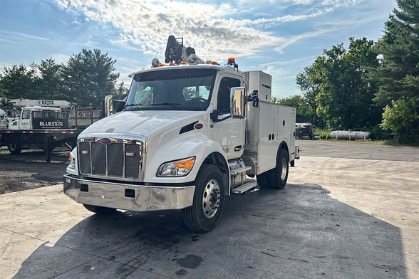 New IMT 12000 Dominator III Service body on New Peterbilt 536