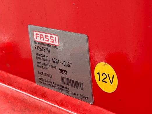 New Fassi F425SE.04 on New Freightliner 114SD+