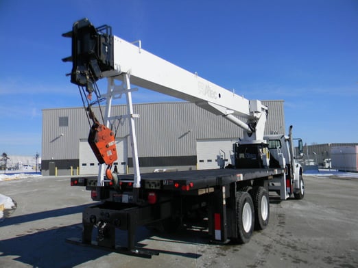 Used 2016 Altec AC23-95B on Used 2016 Freightliner M2 106