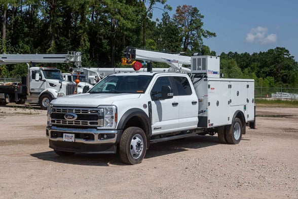 New Stellar 8630 with TMAX 1-11 aluminum body on New Ford F-550
