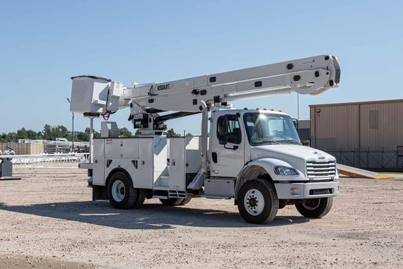 New Versalift VN-555-MHI on New Freightliner M2 106