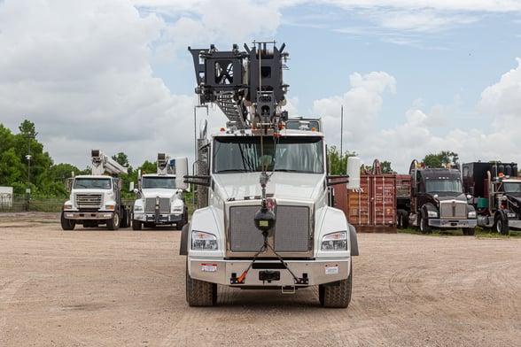 New National NBT60XL on New Kenworth T880