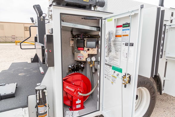 New IMT 10000-25 with Dominator III service body on New Ford F-750