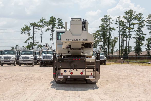 New National NBT55L on New Peterbilt 567