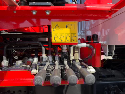 New Fassi F390SE.24 TSRC on New Freightliner 114SD Plus