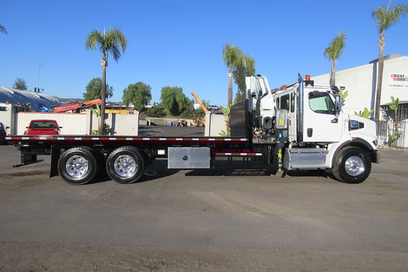 New Cormach 28200 E6 A.S.C. on New Western Star 47X