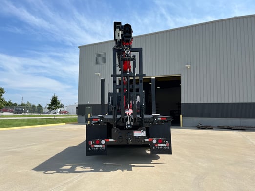 New Fassi F425SE.04 on New Freightliner 114SD+