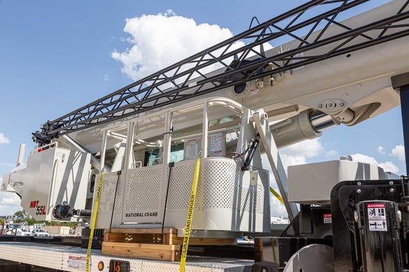 New National NBT55L on New Peterbilt 567