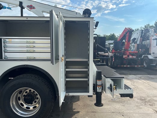 New IMT 12000 Dominator III Service body on New Peterbilt 536