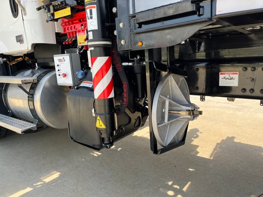 New Fassi F425SE.04 on New Freightliner 114SD+