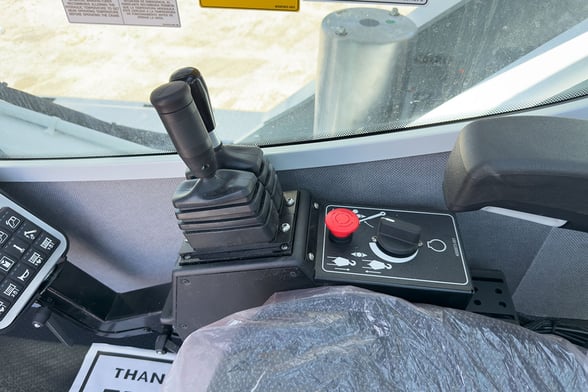 New Manitex 40124SHL SWB on New Kenworth T880