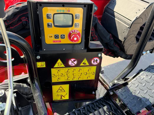 New Fassi F390SE.24 TSRC on New Freightliner 114SD Plus