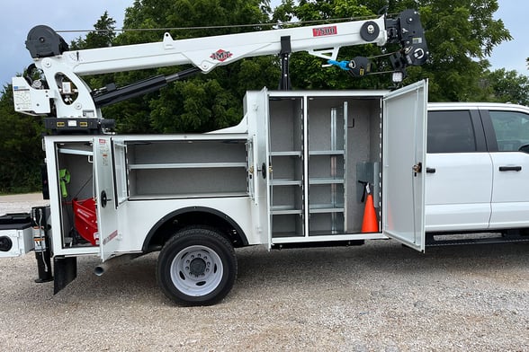 New IMT 7500-22 Dominator I Service body on New Ford F-550