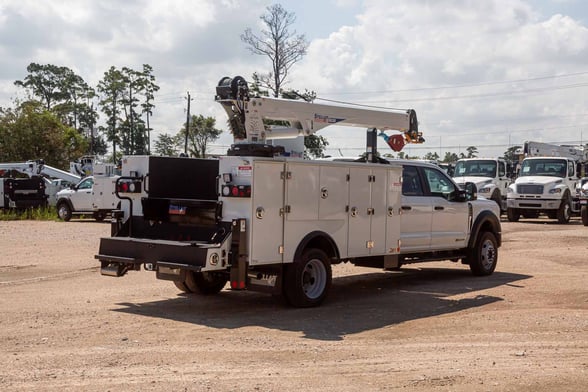 New Stellar 8630 with TMAX 1-11 aluminum body on New Ford F-550