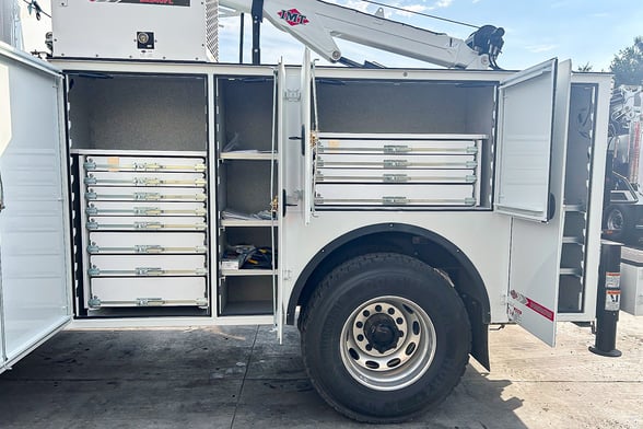 New IMT 12000 Dominator III Service body on New Peterbilt 536