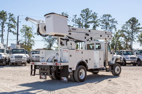 New Versalift VN-555-MHI on New International HV507