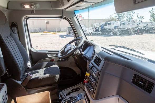 New Manitex 50155SHL on New Peterbilt 567