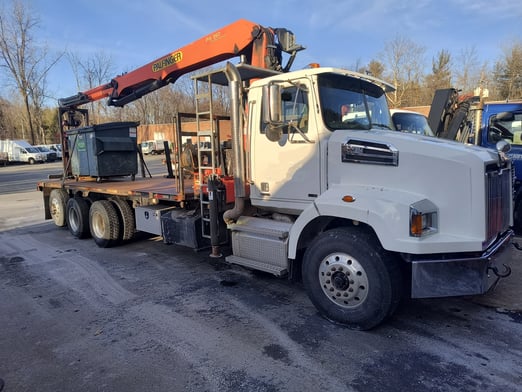 Used 2014 Palfinger PW 360 on Used 2014 Western Star 4700