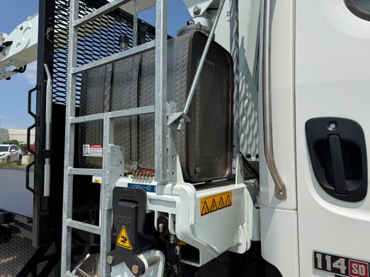 New Cormach 30000 WB66 TSRC on New Freightliner 114SD Plus