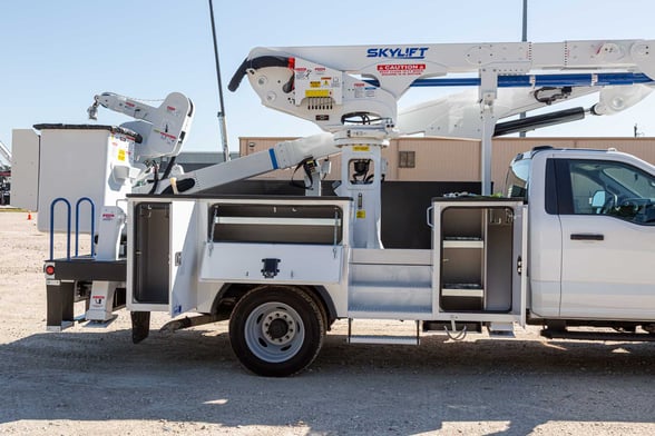 New Skylift SBA47I-MH on New Ford F-550