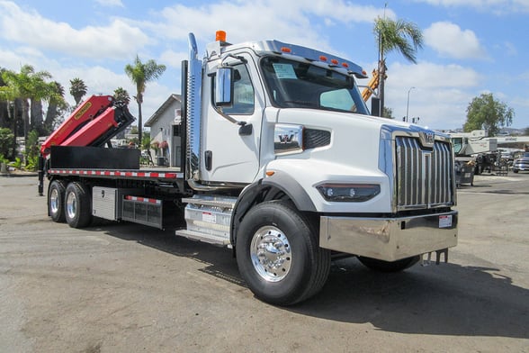 New Palfinger PK 33002 EH C on New Western Star 47X