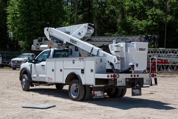 New Versalift VST-40-I on New Ford F-550