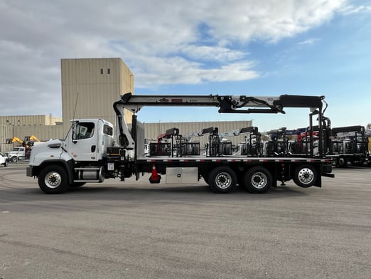 New IMT 42684 on New Freightliner 114SD Plus