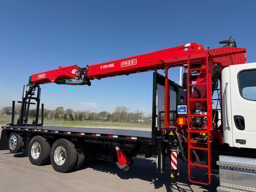 New Fassi F390SE.24 TSRC on New Freightliner 114SD Plus