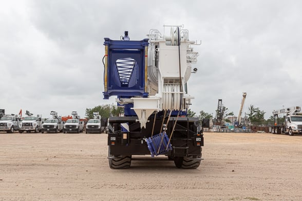 New Tadano GR-1000XL-4 on New Tadano Carrier Tadano Carrier