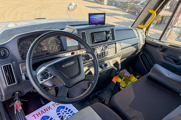 New Fassi F390SE.24 TSRC on New Freightliner 114SD Plus