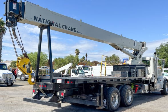 Used 2020 National NBT30H-2-110 on Used 2020 Peterbilt 567