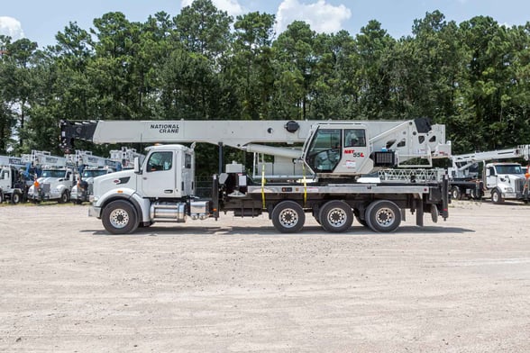 New National NBT55L on New Peterbilt 567