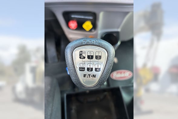 Used 2020 National NBT30H-2-110 on Used 2020 Peterbilt 567