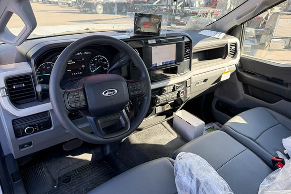 New Elliott L50R on New Ford F-550