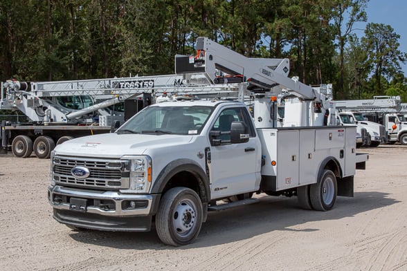 New Versalift SST-40-EIH on New Ford F-550