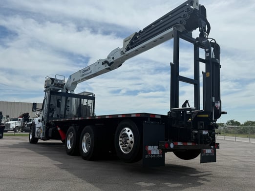 New Cormach 30000 WB66 on New Kenworth T880