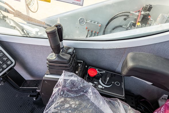 New Manitex 50155SHL on New Kenworth T880