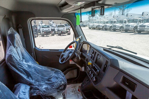 New IMT 12000 Dominator III Service body on New Peterbilt 537