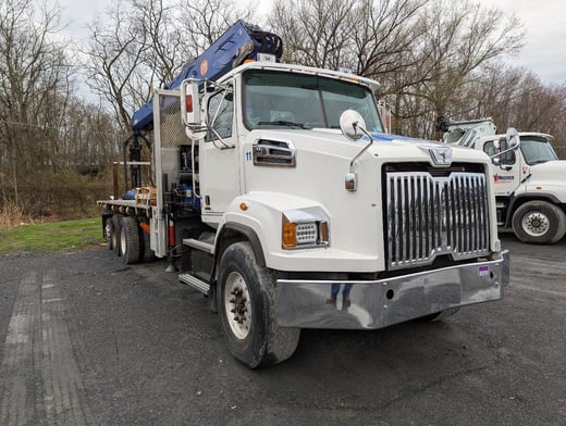 Used 2015 PM PL 74 S on Used 2015 Western Star 4700SB