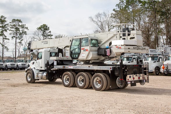 New National NBT60XL on New Peterbilt 567