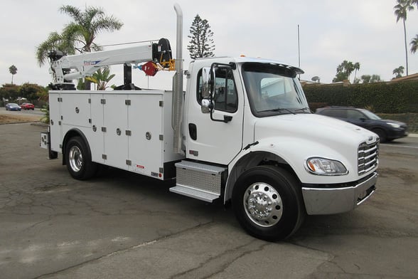 New Stellar 12630 TMAX 2-14 service body on New Freightliner M2 106