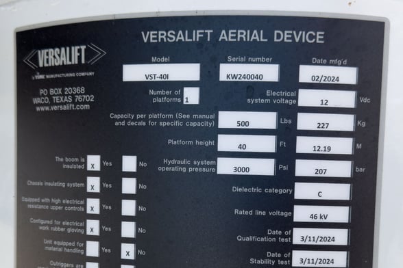 New Versalift VST-40-I on New Ford F-550