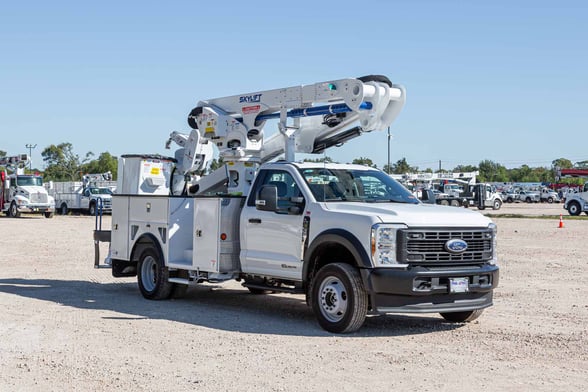 New Skylift SBA47I-MH on New Ford F-550