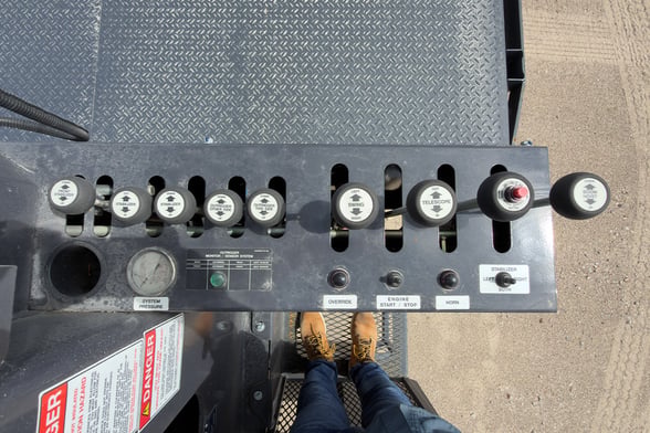New Manitex 30102C on New Kenworth T480