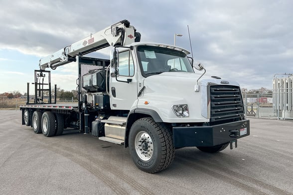 New IMT 42684 on New Freightliner 114SD Plus