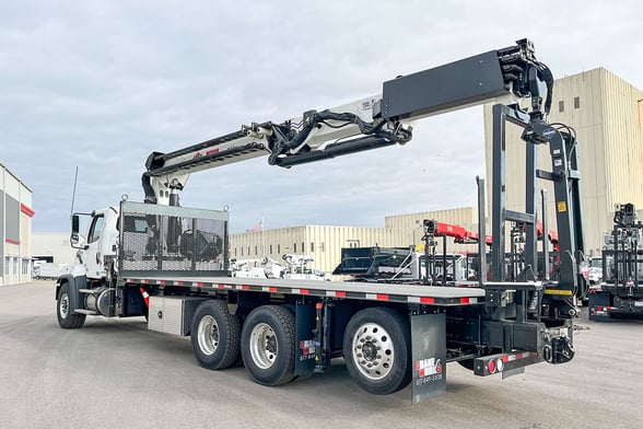 New IMT 42684 on New Freightliner 114SD Plus