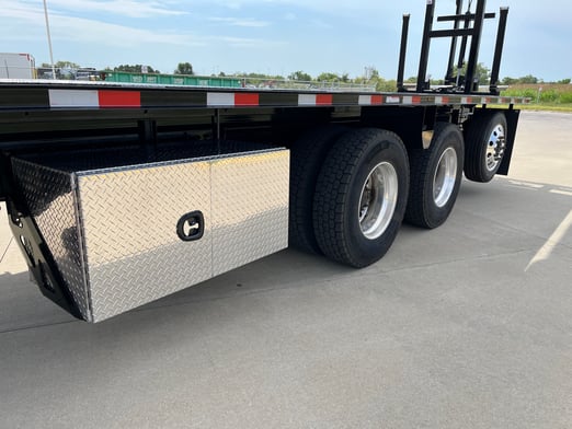 New Cormach 30000 WB66 on New Freightliner 114SD+